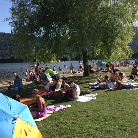 Le Beau Hotel Chambon-sur-Lac